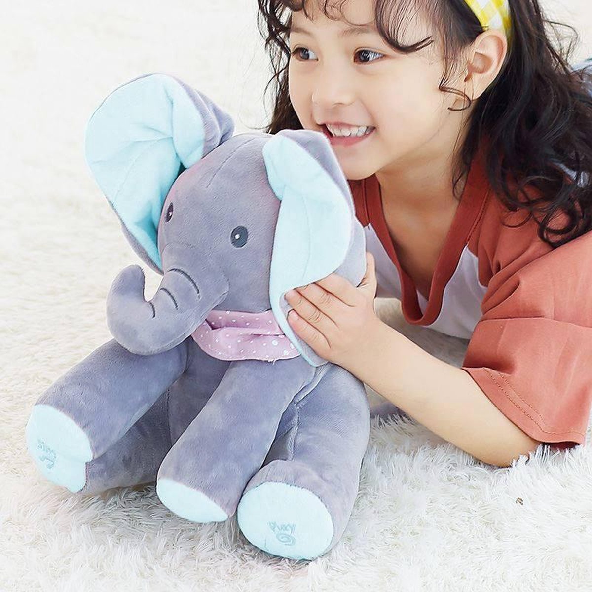 Dumbo โ The singing elephant! ๐ถ๐
